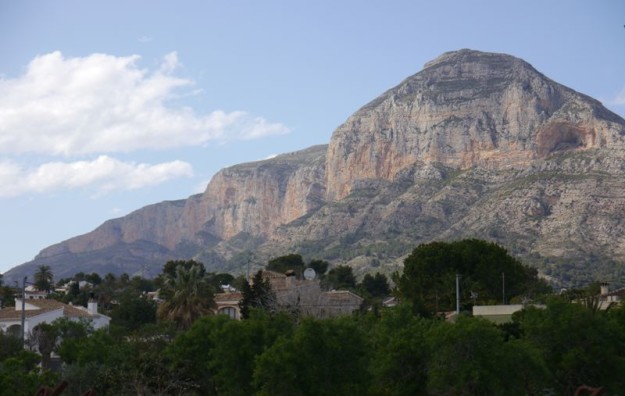 red rocks in eastern spain