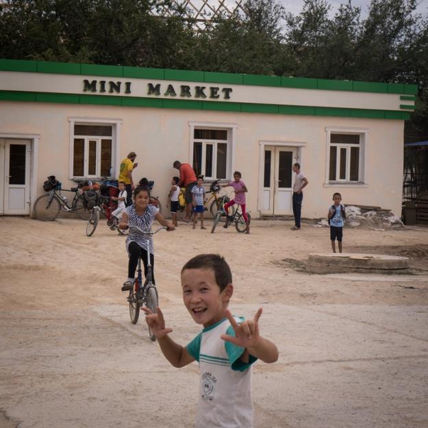 kids on bikes in Karakalpakia