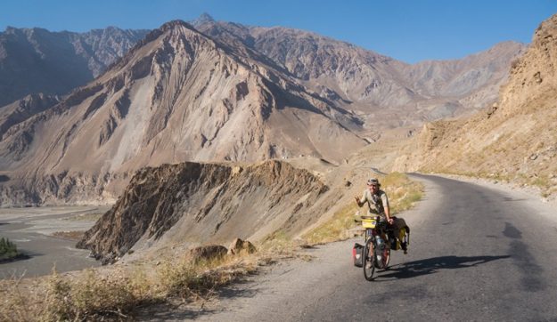 Cycling down the Afghan border next to the river Panj